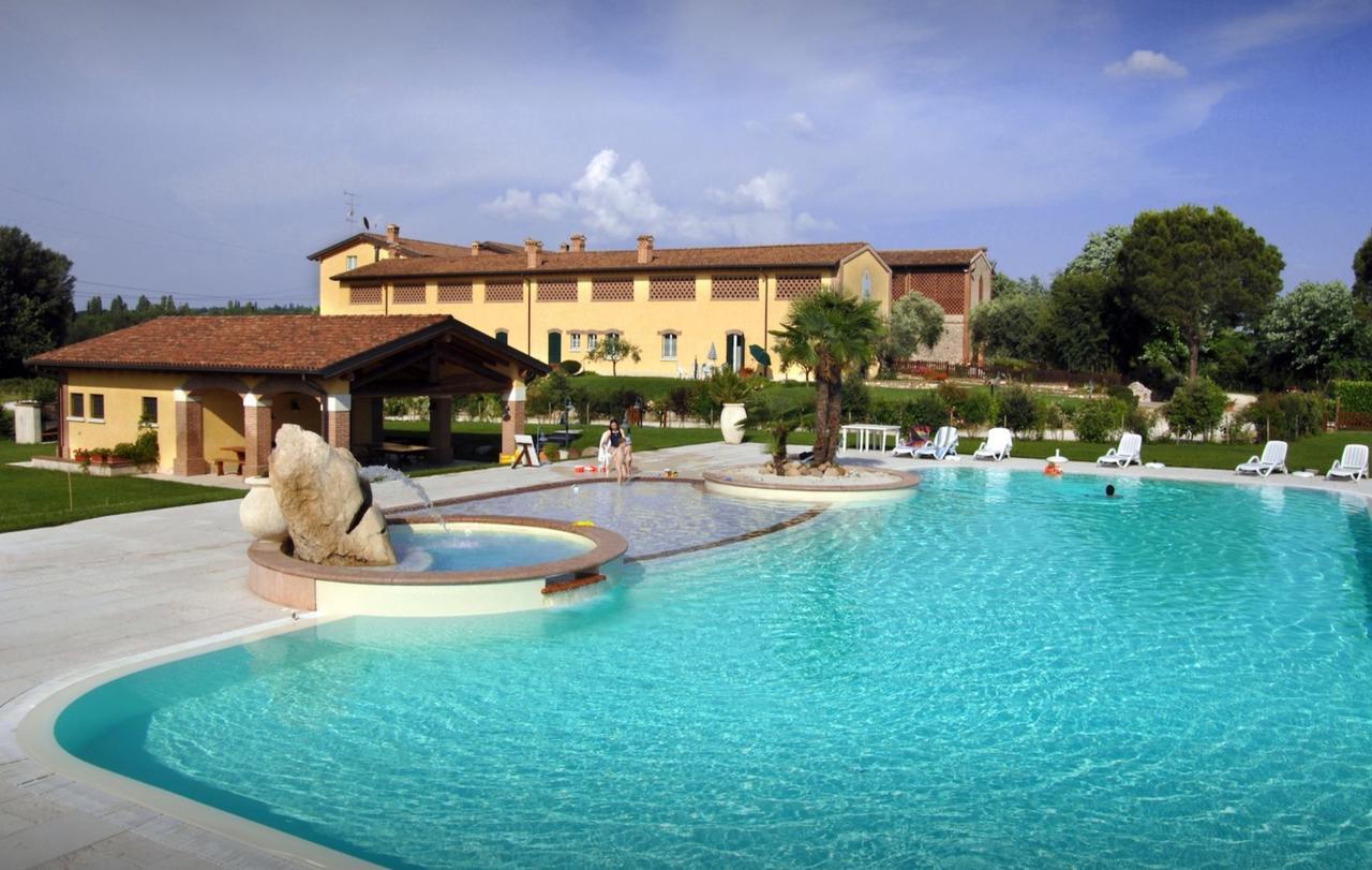 فندق بونتي سول مينشيوفي  Agriturismo Corte Salandini المظهر الخارجي الصورة